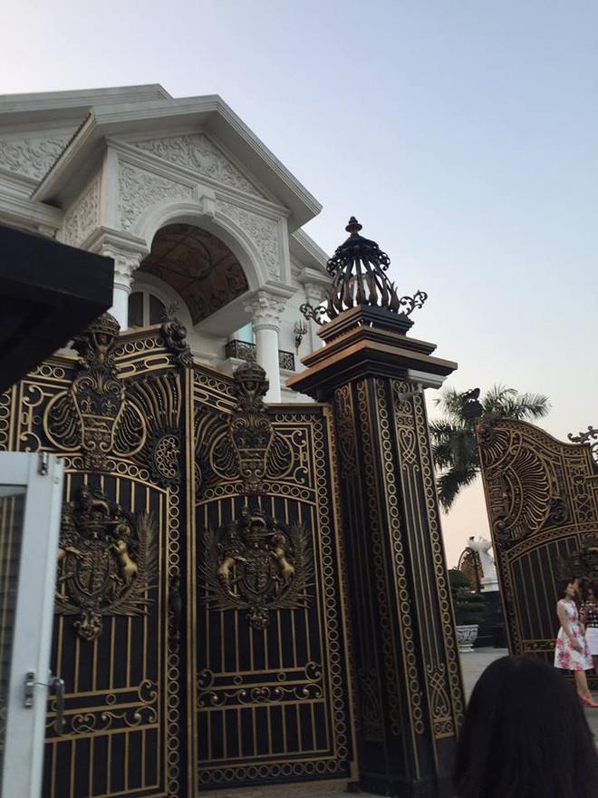 Lột trần bí mật bên trong biệt thự dát vàng trăm tỷ nhà Tăng Thanh Hà - Ảnh 6.