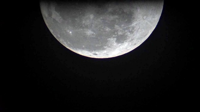 [ẢNH] Ở Việt Nam, ngắm mặt trăng vào thời khắc gần trái đất nhất trong vòng 68 năm qua - Ảnh 13.