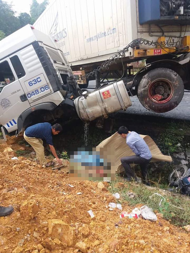 Lạng Sơn: Tai nạn giao thông nghiêm trọng, 5 người thương vong - Ảnh 3.