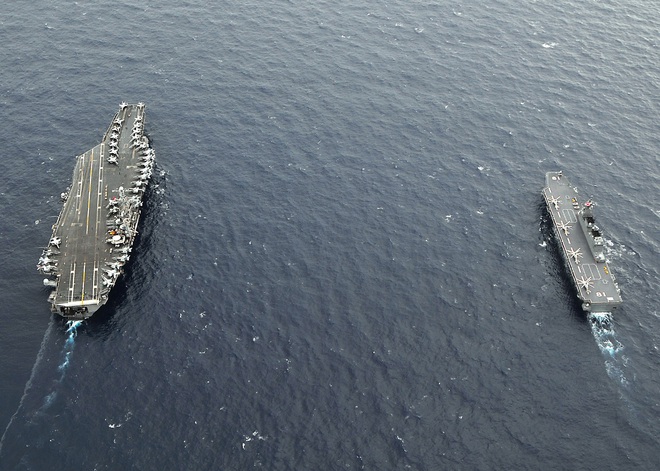 Những màn thị uy kích thước của các siêu chiến hạm - Ảnh 12.