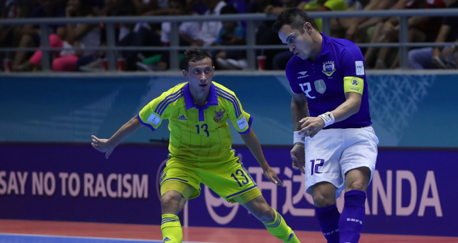 FIFA mê mẩn khoảnh khắc lịch sử của futsal Việt Nam - Ảnh 2.