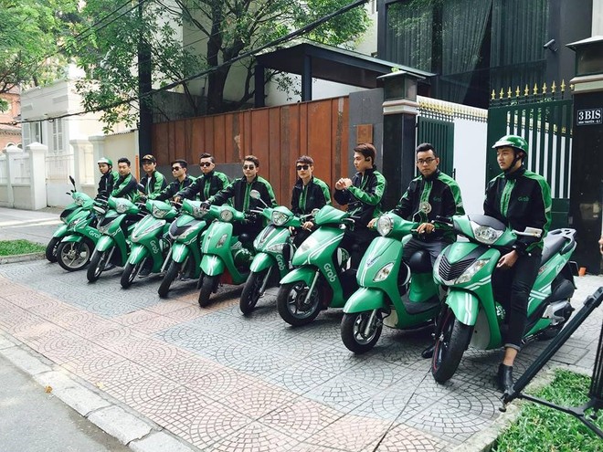 Chiếc Siêu Grabbike xuất hiện làm cả đường trầm trồ - Ảnh 5.