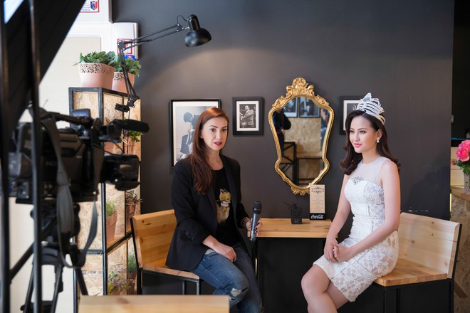 Hoa hậu Hoàn cầu Khánh Ngân rạng rỡ trên đài truyền hình quốc tế - Ảnh 8.