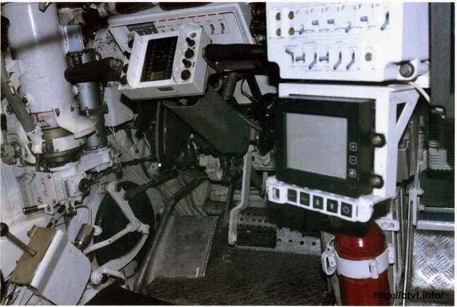 [ẢNH] Bên trong xe tăng chiến đấu chủ lực T-14 Armata - Ảnh 3.