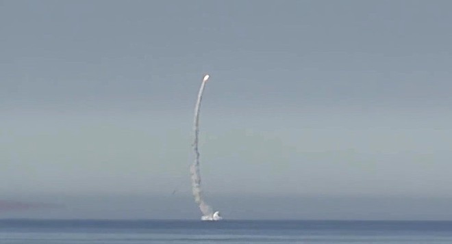 Nga nã loạt tên lửa Kalibr thứ 100, thành trì cuối cùng của IS được giải phóng - Ảnh 1.