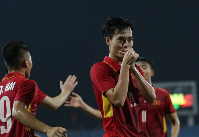 Bạn bè ĐNÁ ngả mũ trước Việt Nam sau trận thắng Các ngôi sao K-League - Ảnh 2.