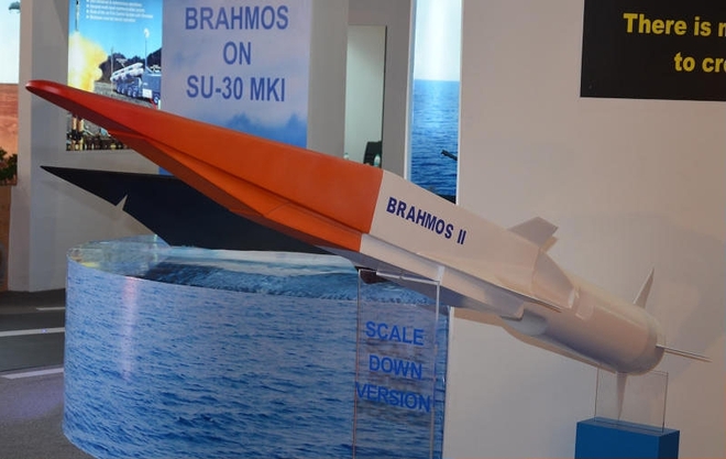 Ấn Độ có thể bán cho Việt Nam tên lửa BrahMos II tầm bắn 600 km, tốc độ Mach 7? - Ảnh 1.