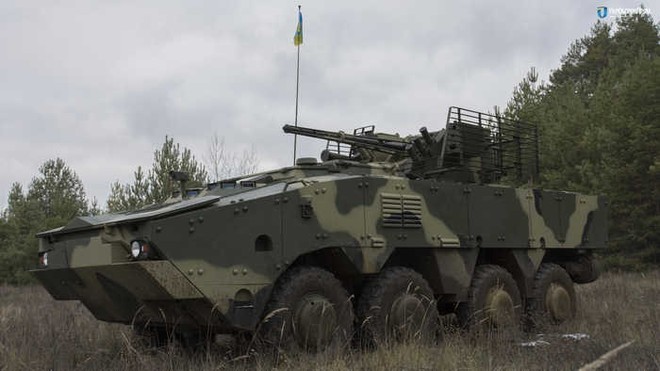 Ukraine khoe xe bọc thép BTR-4MV1 tiêu chuẩn NATO - Ảnh 3.