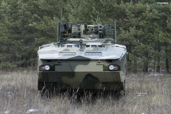 Ukraine khoe xe bọc thép BTR-4MV1 tiêu chuẩn NATO - Ảnh 4.