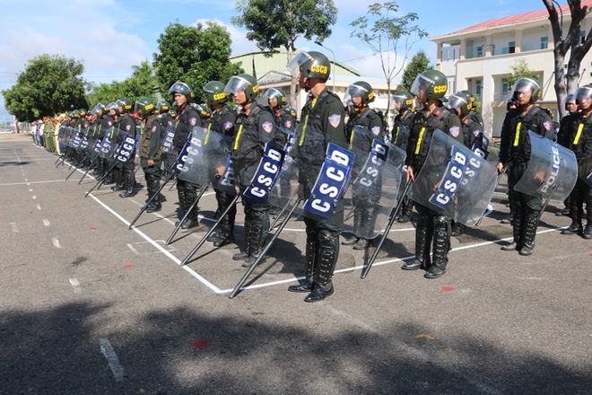 Mật danh KT-17: Kon Tum diễn tập phòng, chống bạo loạn và chống khủng bố - Ảnh 1.