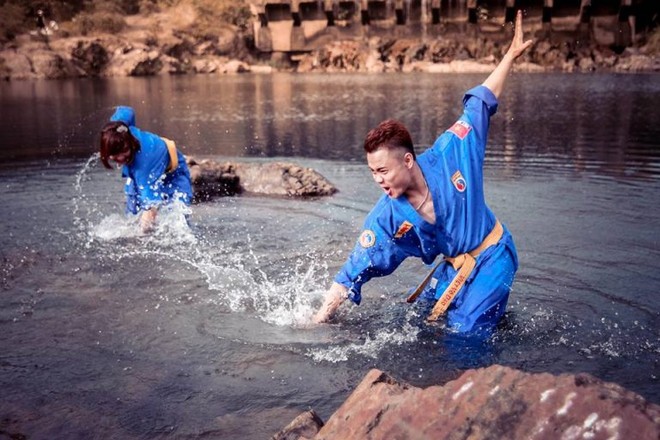 Bộ đôi HLV vovinam thực hiện bộ ảnh cưới độc đáo, chờ ngày hai ta về một nhà - Ảnh 6.