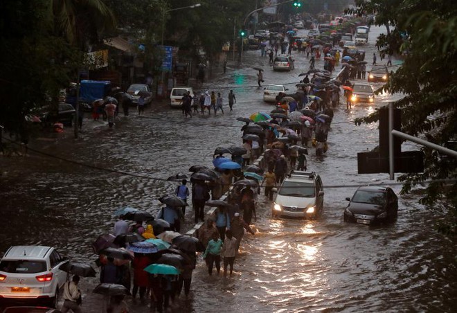 24h qua ảnh: Philippines dồn quân tiêu diệt phiến quân Hồi giáo - Ảnh 5.