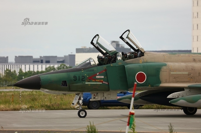 Sina: Lo ngại Trung Quốc, Không quân Nhật bắt Ông già F-4 phải tiếp tục phục vụ - Ảnh 7.