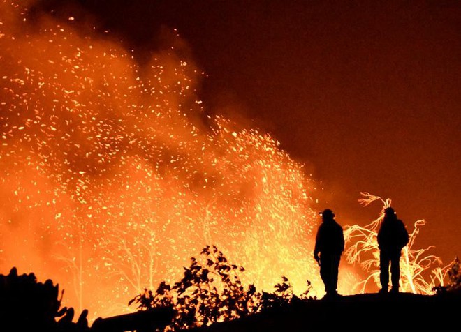 24h qua ảnh: Vũ công Brazil múa ba lê biểu tình đòi trả lương - Ảnh 4.