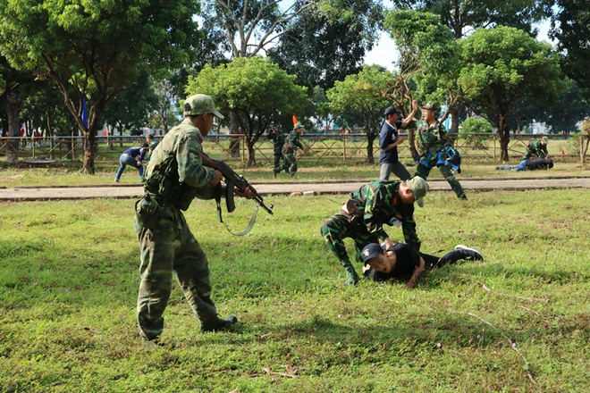 Kon Tum: Diễn tập thực binh thiết quân luật - Ảnh 11.