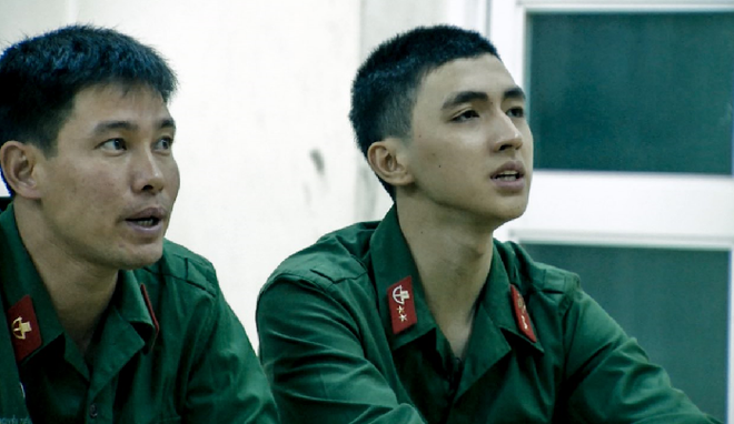 Hot boy Bình An liên tục bị ném đá vì thái độ trong quân ngũ - Ảnh 11.