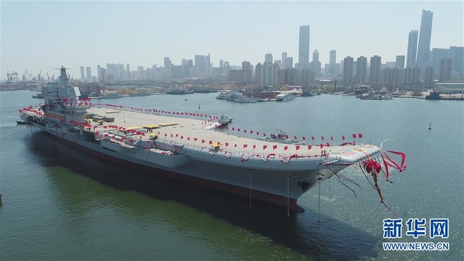 [ẢNH+VIDEO] Cận cảnh tàu sân bay nội địa đầu tiên Trung Quốc vừa hạ thủy - Ảnh 8.