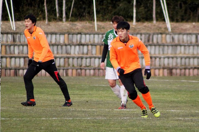 Xuân Trường lại tiếp tục bị Gangwon FC tung hô, ca ngợi - Ảnh 1.