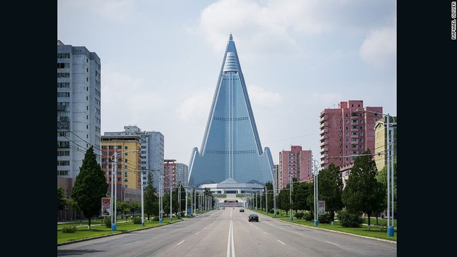 Những bức ảnh hiếm thấy về các công trình kiến trúc ở Triều Tiên - Ảnh 5.