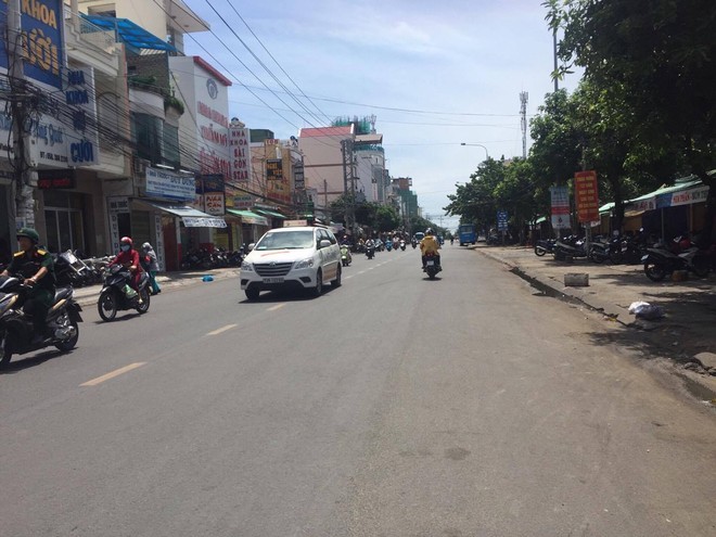 TP Nha Trang: Hai thanh niên bị bắn trọng thương trong đêm - Ảnh 1.