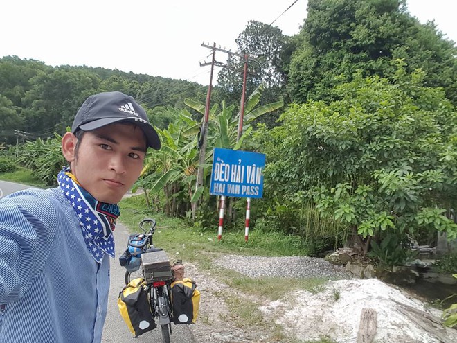 Chàng trai Quảng Trị đạp xe xuyên Việt trong 1 tháng với 5 triệu đồng - Ảnh 1.