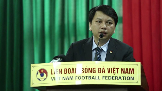 Tổng thư ký VFF: Không có chuyện tạm dừng V-League 2017 - Ảnh 1.