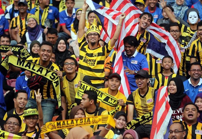 Ra điều lệ đáng xấu hổ, Malaysia đang đi nước cờ sai? - Ảnh 1.