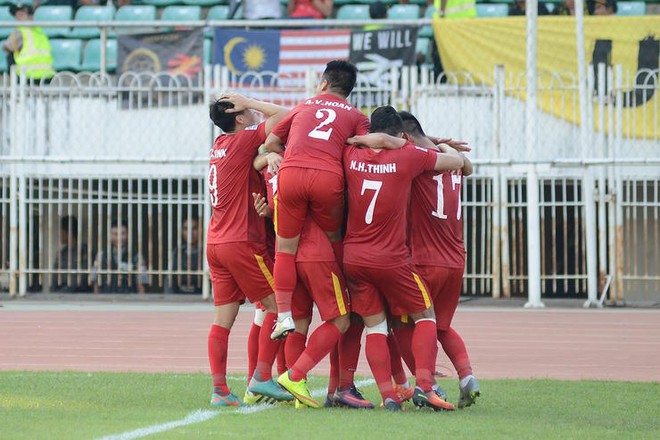 Báo Thái Lan viết về bóng đá Việt: Các bạn thích chơi đẹp hay hiệu quả? - Ảnh 1.