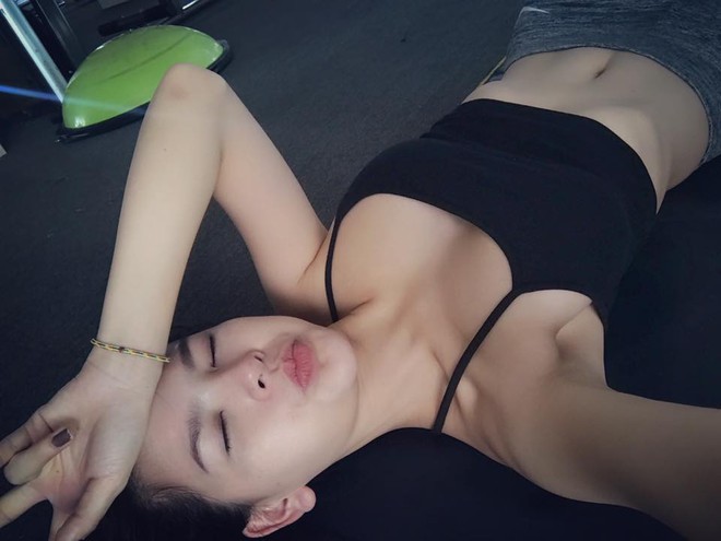 Ảnh đời thường sexy của nữ diễn viên Phi Huyền Trang - Ảnh 11.