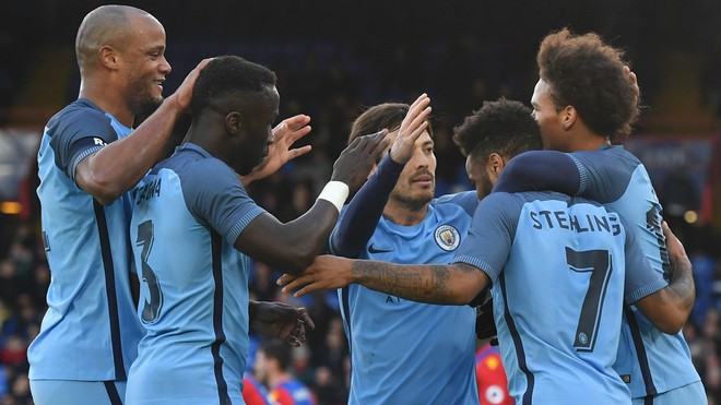 Man City vùi dập đối thủ để “ngẩng mặt” trong cơn mưa tầm tã - Ảnh 2.