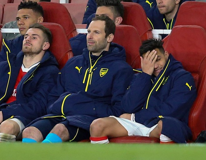 Arsenal thua muối mặt: Khi thất bại đã định hình Arsene Wenger! - Ảnh 4.