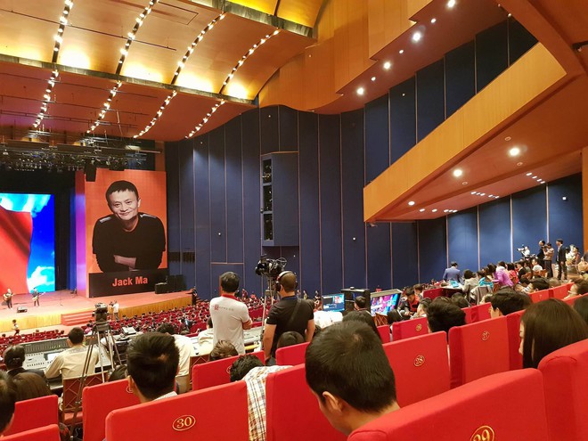Jack Ma sẽ nói gì với sinh viên Việt Nam chiều nay? - Ảnh 2.