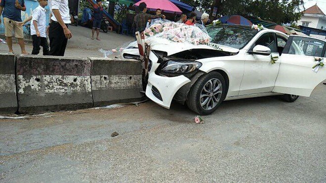 Hình ảnh vụ tai nạn ở Nghệ An khiến dân mạng đau đầu tranh luận - Ảnh 5.