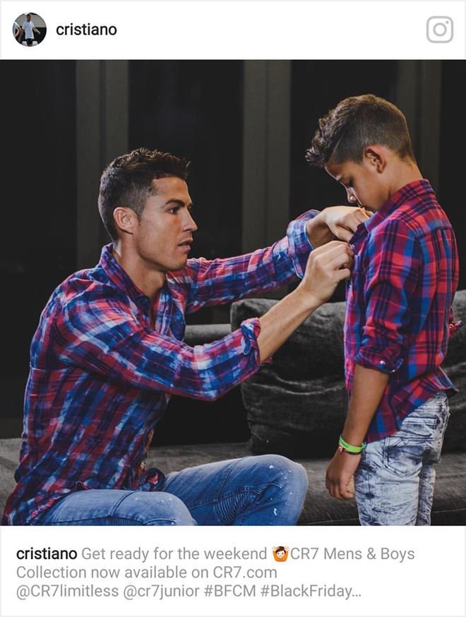 Ghi bàn giải tỏa, Ronaldo lãng mạn tận hưởng chiến thắng cùng mẹ của con gái - Ảnh 2.