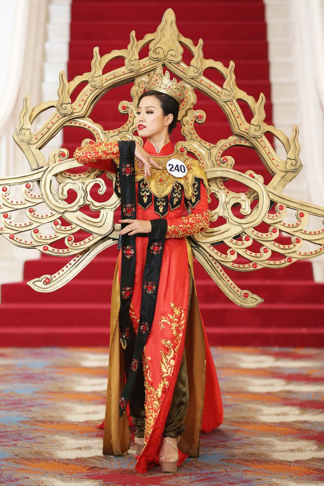 Hoa hậu Hoàn vũ Việt Nam tập 2: Thái độ vô kỷ luật của Mai Ngô gây ức chế - Ảnh 25.