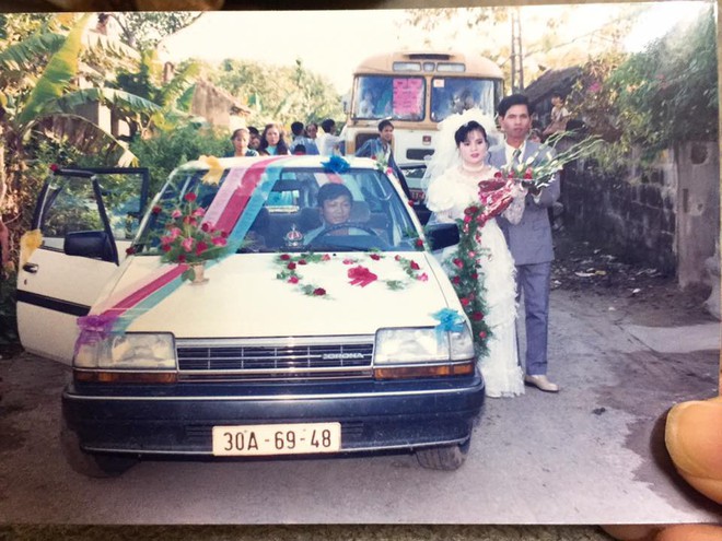 Trào lưu khoe ảnh cưới thời ông bà anh: Những bức hình mộc mạc, đơn sơ nhưng đầy gần gũi - Ảnh 13.