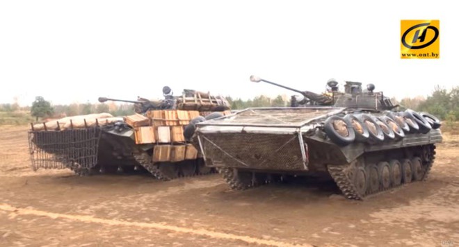 Belarus học tập Nga - Philippines gia cố xe thiết giáp bằng hòm gỗ - Ảnh 3.