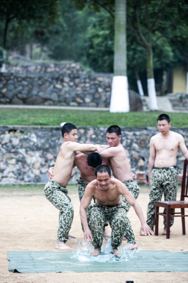 Bình An, Quốc Thiên tái mặt vì các bài tập của đặc công - Ảnh 4.