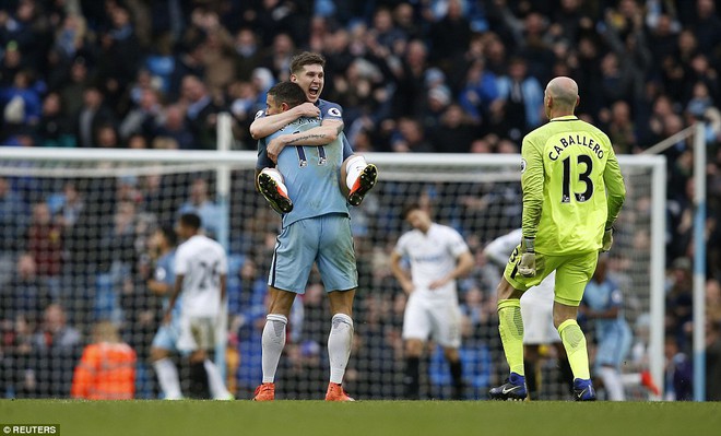 Hàng hiệu lập công, đưa Man City trở về từ cõi chết - Ảnh 26.