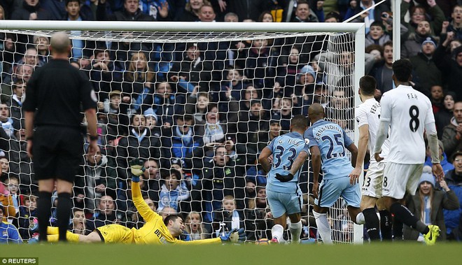 Hàng hiệu lập công, đưa Man City trở về từ cõi chết - Ảnh 27.