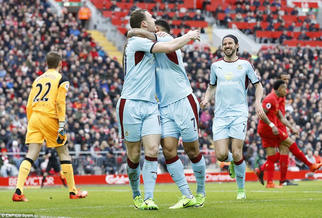 Độc diễn Premier League, Liverpool ngược dòng xây chắc suất Champions League - Ảnh 11.