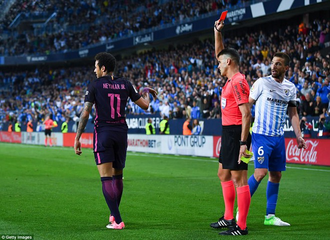 Neymar nhận thẻ đỏ, Barca gục ngã, dâng chức vô địch cho Real - Ảnh 2.
