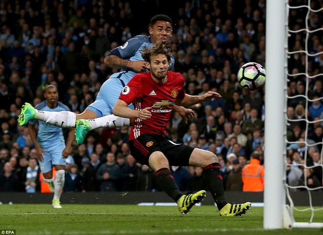 Sống sót sau derby Manchester, Quỷ đỏ thở phào nhẹ nhõm - Ảnh 34.