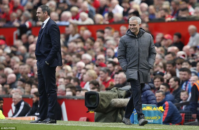 Khoảnh khắc tinh quái mang tên Rashford chẳng thể giải cứu thành công Old Trafford - Ảnh 16.