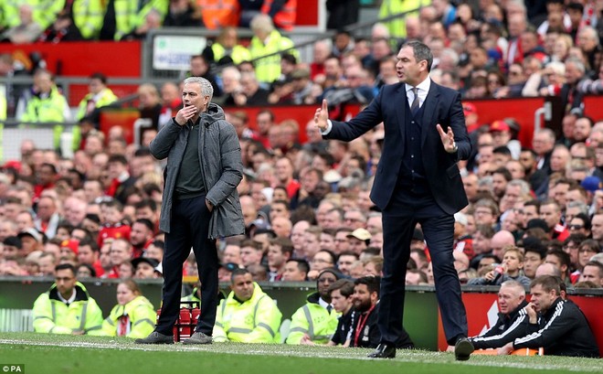 Khoảnh khắc tinh quái mang tên Rashford chẳng thể giải cứu thành công Old Trafford - Ảnh 27.