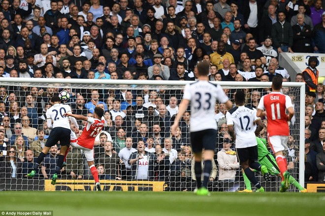 Trút niềm căm hận trăm năm, Tottenham ép Arsenal cúi gục đầu trên White Hart Lane - Ảnh 11.