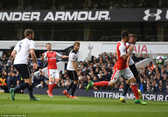 Trút niềm căm hận trăm năm, Tottenham ép Arsenal cúi gục đầu trên White Hart Lane - Ảnh 15.