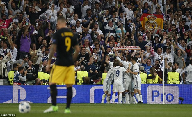 Không cần đá lượt về nữa, bởi Ronaldo đã đặt chỗ cho Real Madrid ở chung kết - Ảnh 24.
