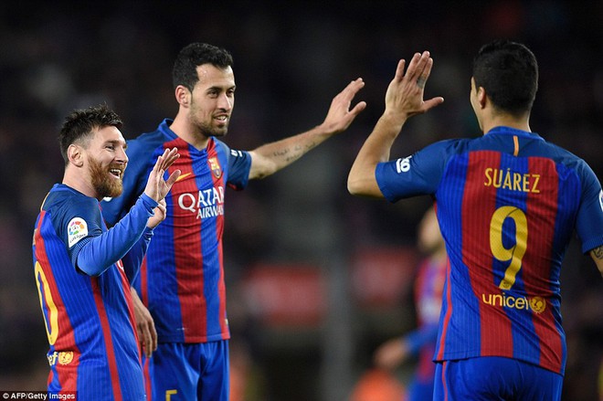 Barca thắng hủy diệt, “vượt mặt” Real trong ngày Luis Enrique tuyên bố ra đi - Ảnh 4.