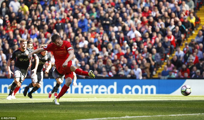 Anfield im bặt tiếng cười trong ngày James Milner ném đi quyền tự quyết của Liverpool - Ảnh 17.